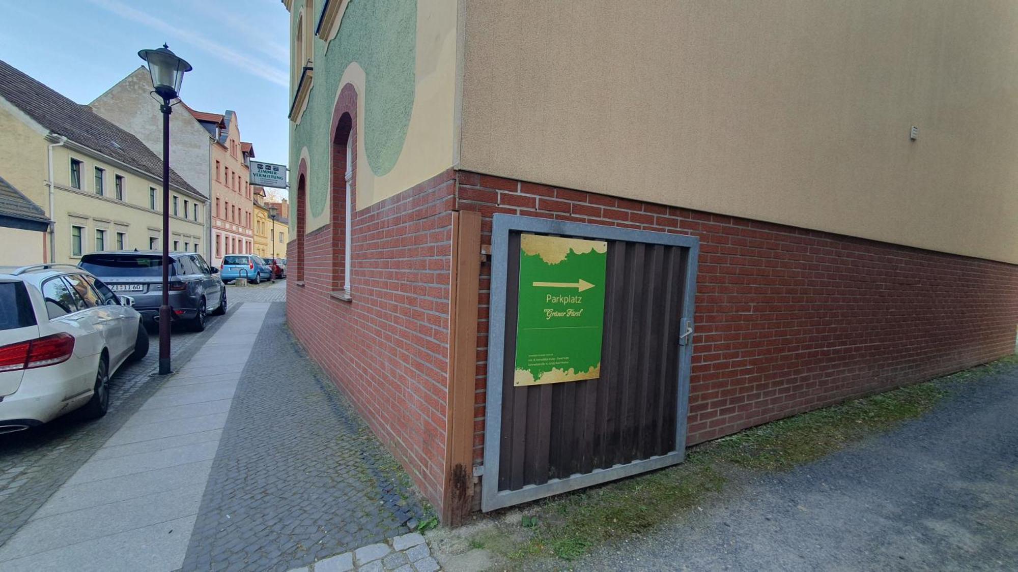2 Gruener Fuerst Mit Sitzecke Im Innenhof & Parkplatz & Naehe Park Apartment Bad Muskau