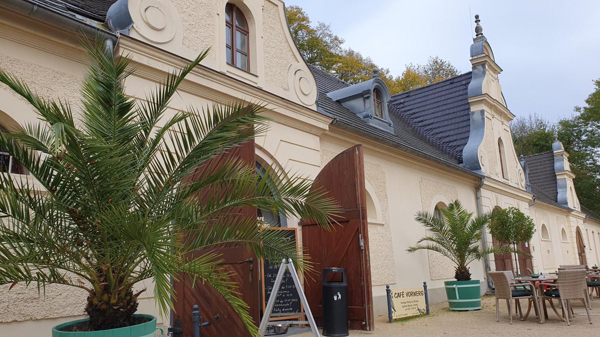 2 Gruener Fuerst Mit Sitzecke Im Innenhof & Parkplatz & Naehe Park